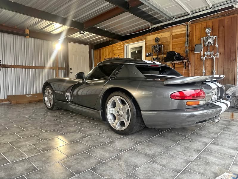 2002 Dodge Viper - RT\/10 Roadster 2D