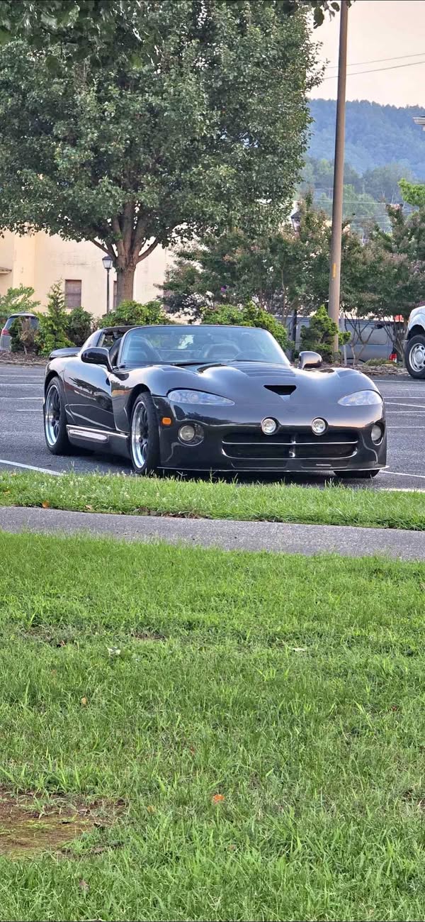 1998 Dodge Viper - SRT10 Roadster 2D