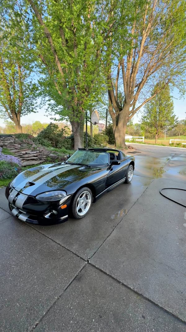 1996 Dodge Viper - RT\/10 Roadster 2D
