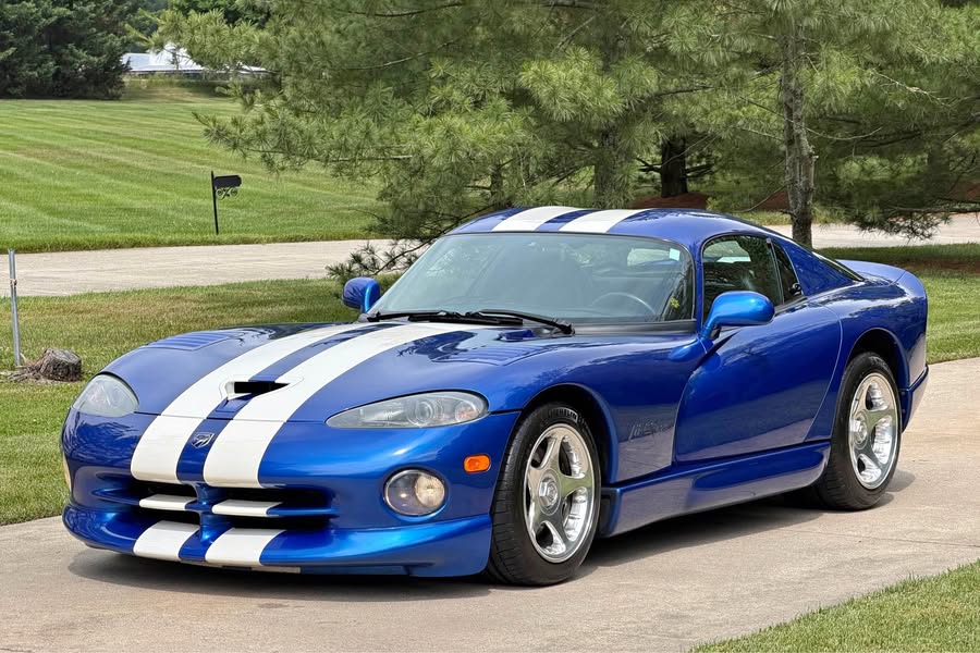 1997 Dodge Viper GTS