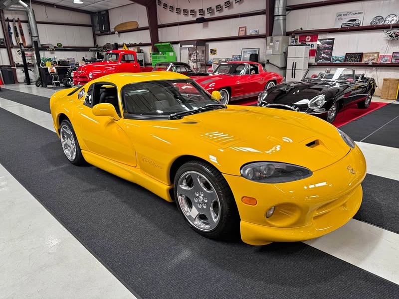2001 Dodge Viper - GTS Coupe 2D