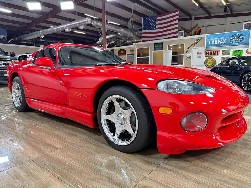 1997 Dodge VIPER GTS (Low miles - Original Paint)
