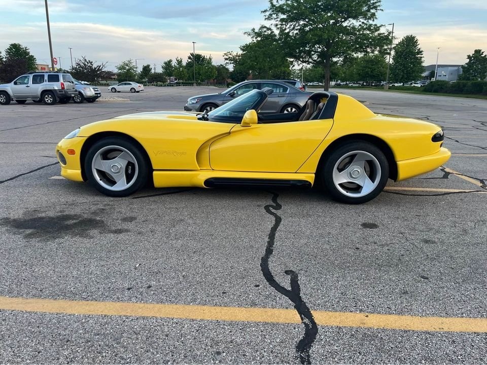1995 Dodge Viper 1 of 50, Side Exhaust, New Tires, A/C