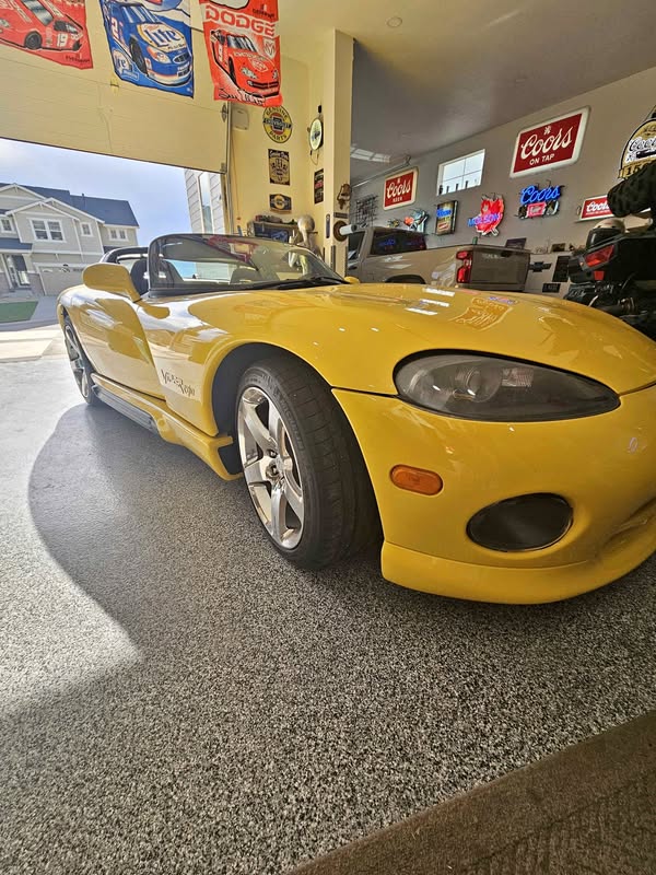 1995 Dodge Viper - RT\/10 Roadster 2D