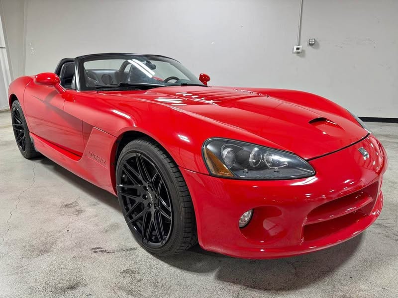 2003 Dodge Viper - SRT-10