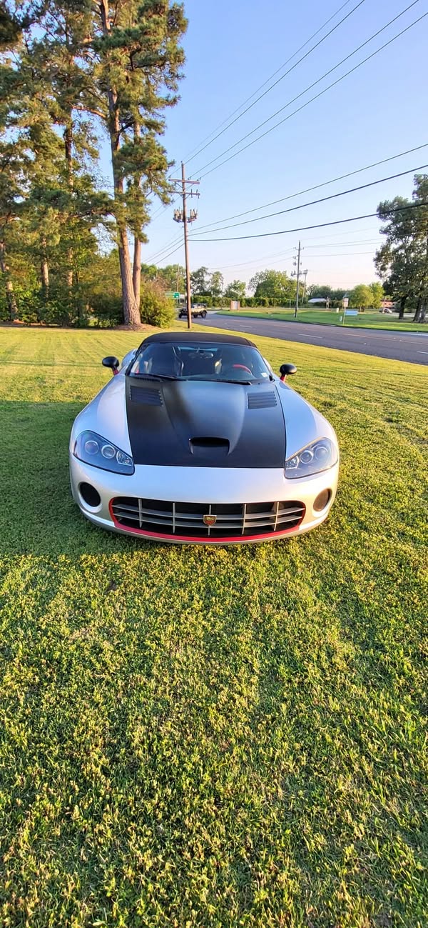 2005 Dodge Viper