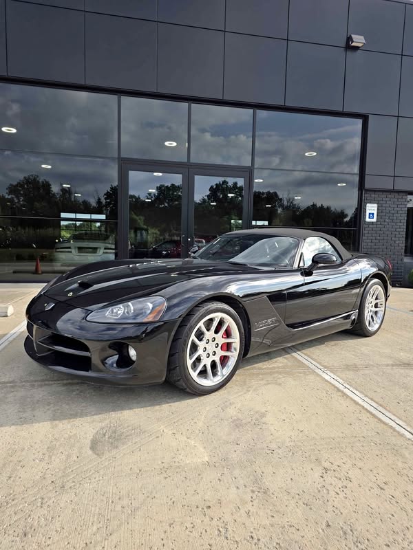 2005 Dodge Viper - SRT10 Roadster 2D