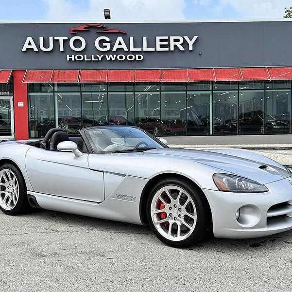 2004 Dodge Viper