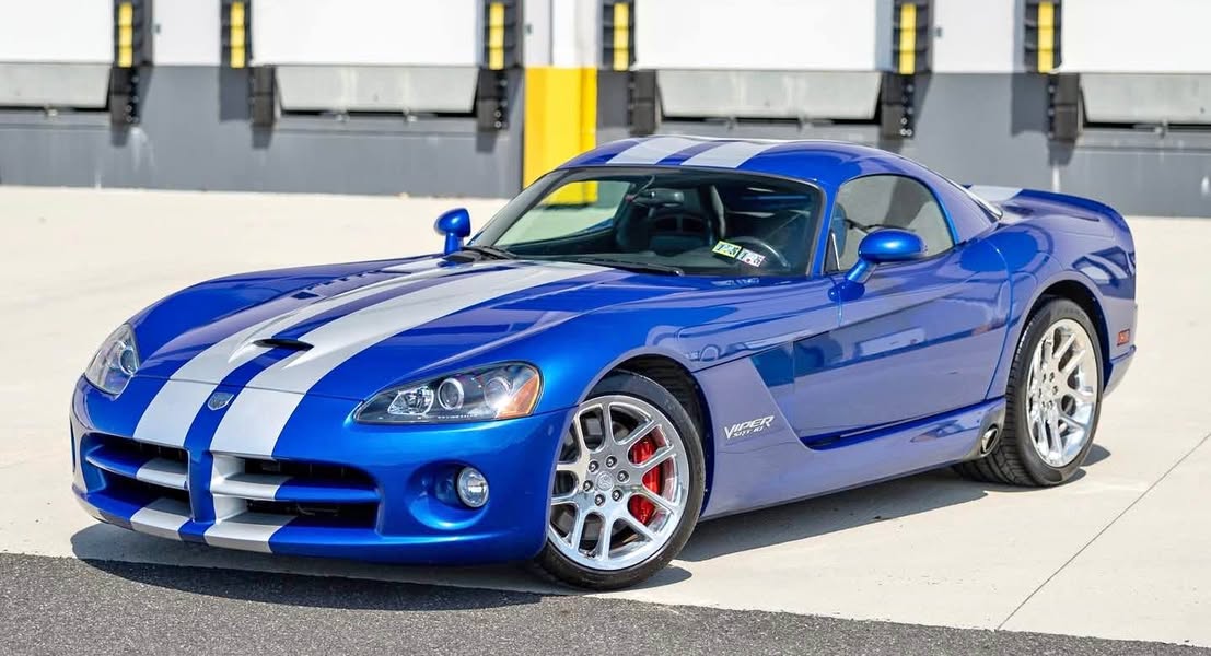 2006 Dodge Viper - SRT-10 Coupe .\u2022 VIPER GTS BLUE
