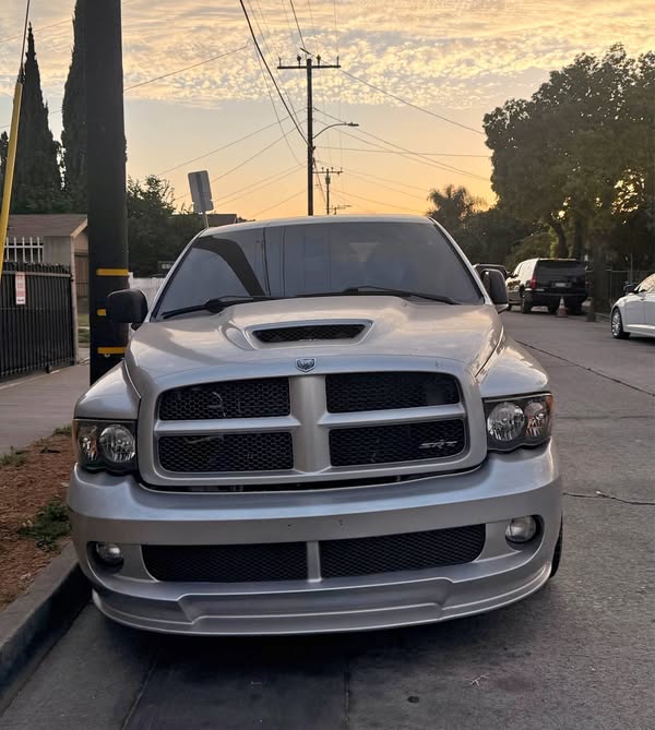 2004 Dodge Viper