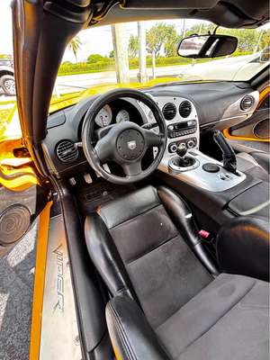 2005 Dodge Viper