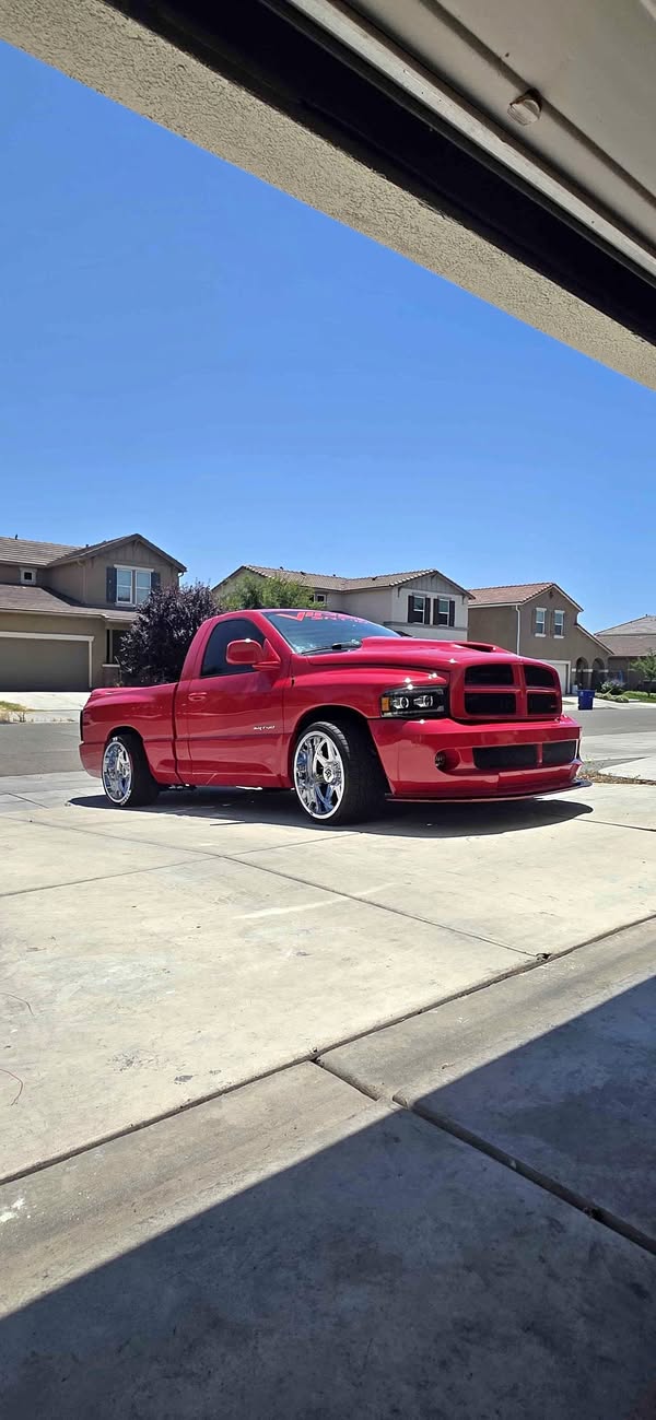 2005 Dodge Viper