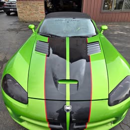 2004 Dodge viper srt\/10\/ trades ?