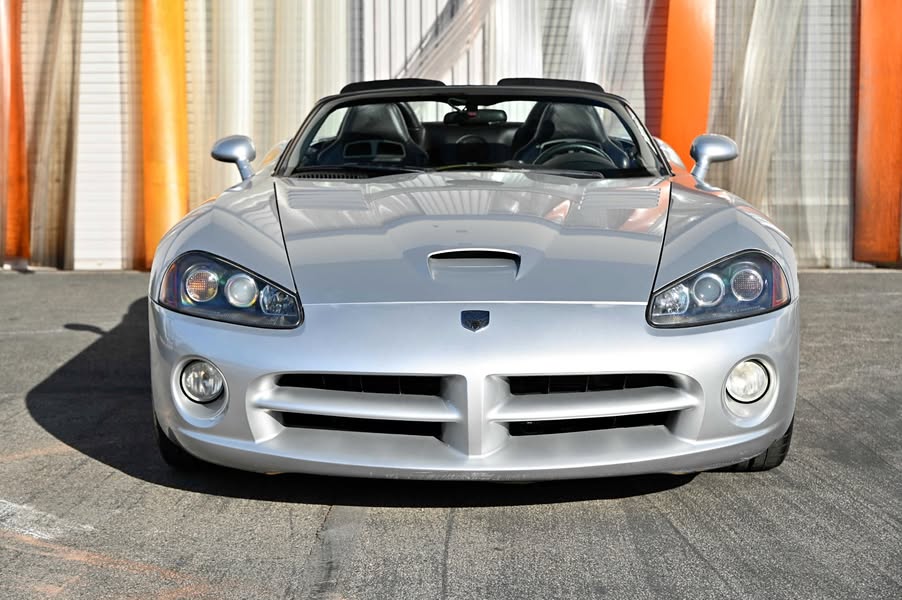 2004 Dodge VIPER