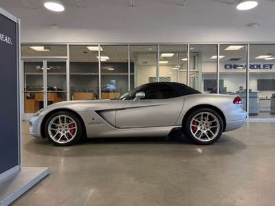 2004 Dodge Viper - SRT10