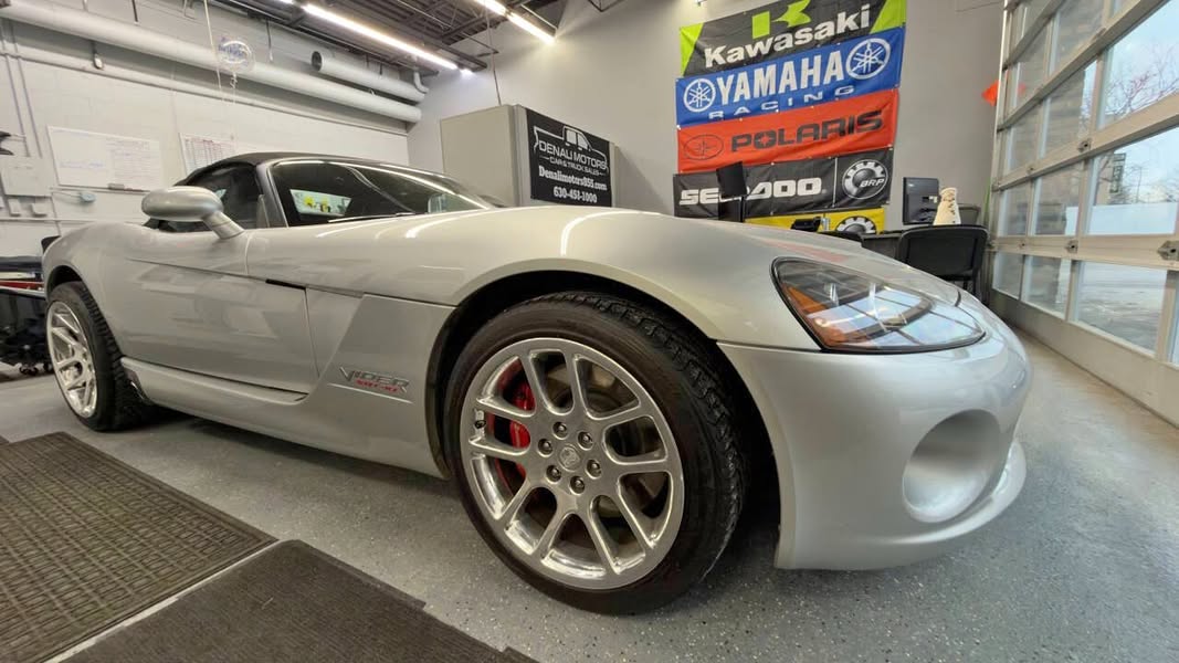 2005 Dodge Viper
