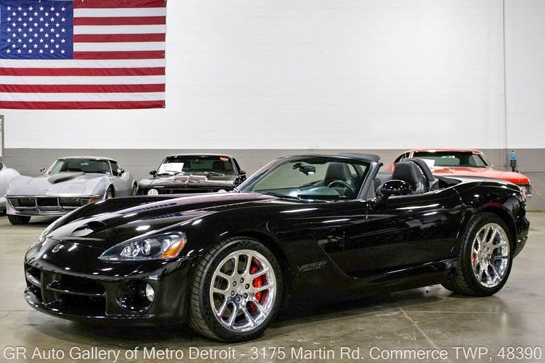 2004 Dodge Viper