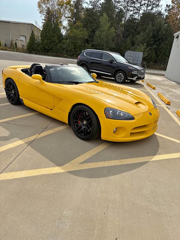2005 Dodge Viper - SRT10 Convertible 2D