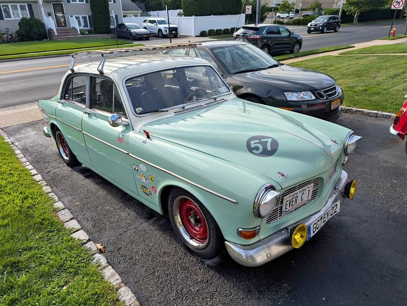 1967 Volvo 122 amazon