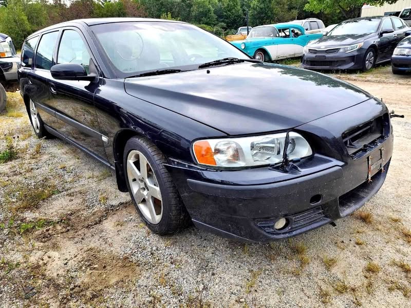 2004 Volvo V70 R