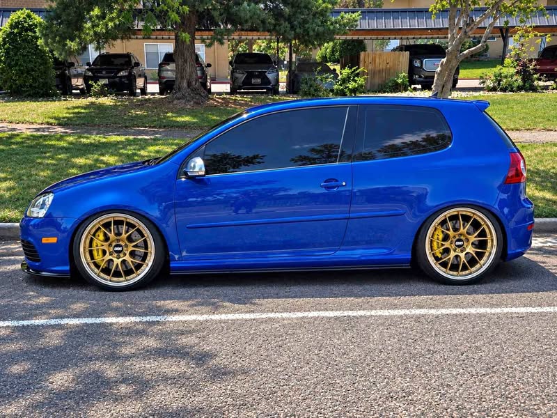 2008 Volkswagen R32 - Hatchback 2D