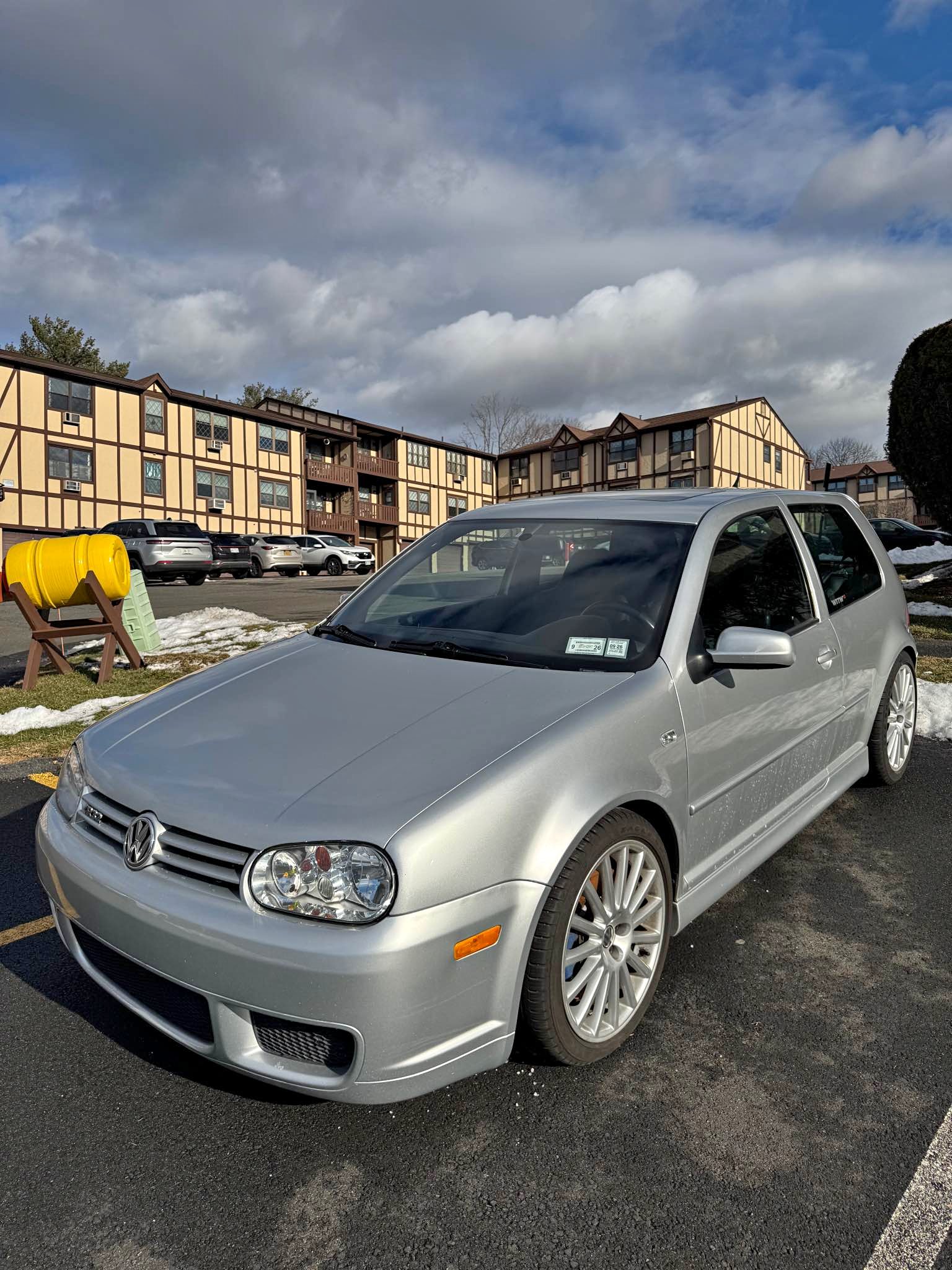 2004 Volkswagen R32 - Hatchback 2D