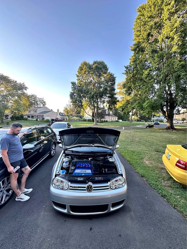 2004 Volkswagen R32 - Hatchback 2D