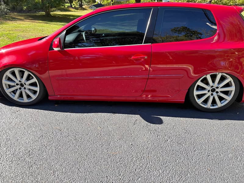 2008 Volkswagen R32 - Hatchback 2D