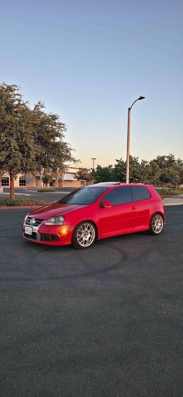 2008 Volkswagen R32 - Hatchback 2D