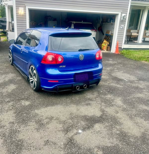 2008 Volkswagen R32 - Hatchback 2D