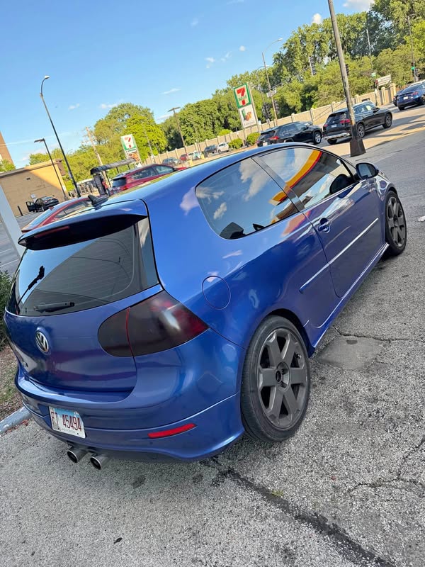 2008 Volkswagen R32 - Hatchback 2D