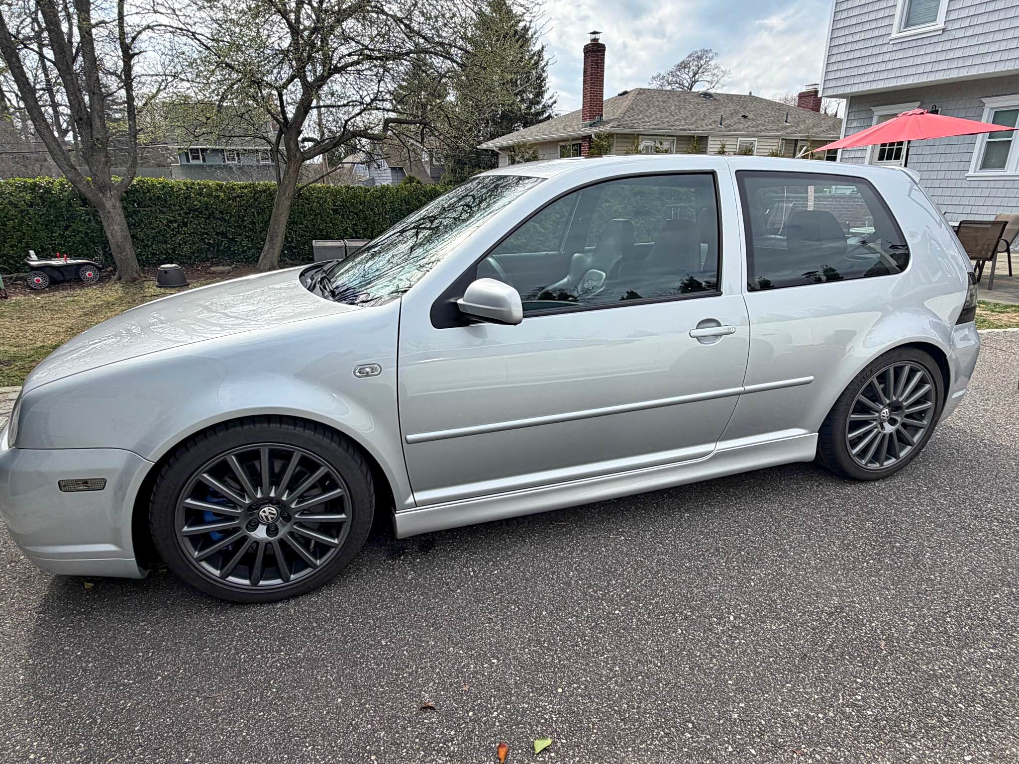 2004 Volkswagen R32 - Hatchback 2D