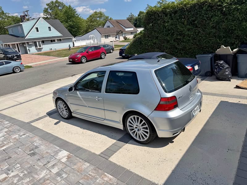 2004 Volkswagen R32 - Hatchback 2D