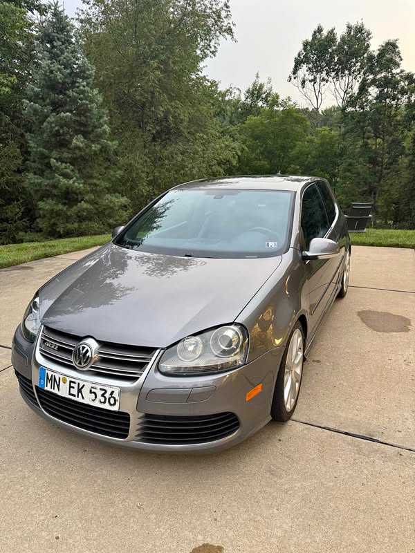 2008 Volkswagen R32 - Hatchback 2D