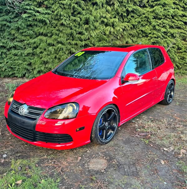 2008 Volkswagen R32 - Hatchback 2D