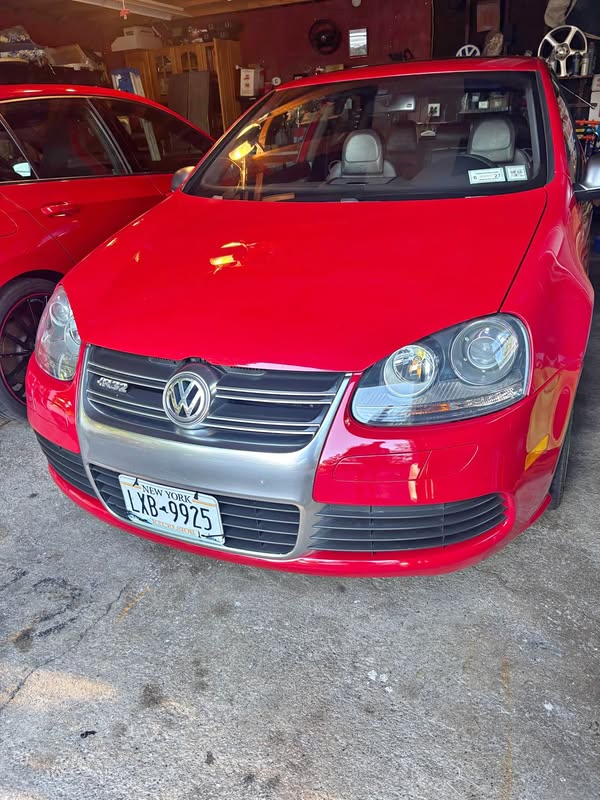 2008 Volkswagen R32 - Hatchback 2D