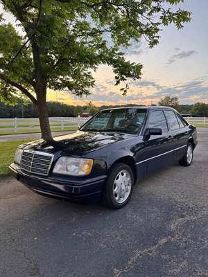 1995 Mercedes-Benz E-Class - E 320 Sedan 4D