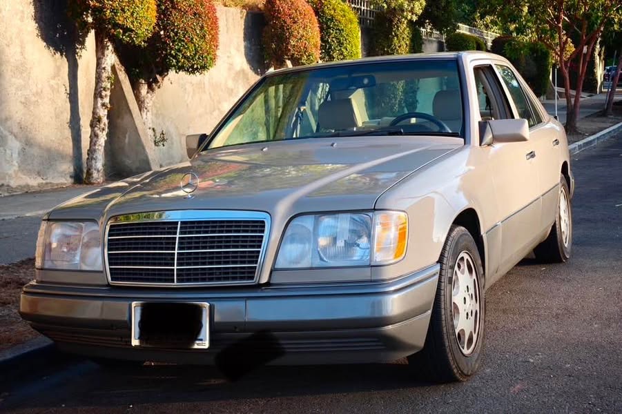 1994 Mercedes-Benz E-Class - E 320 AWD Sedan 4D