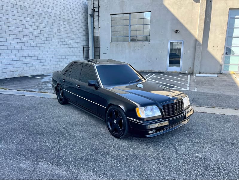 1994 Mercedes-Benz E-Class - E 320 Sedan 4D