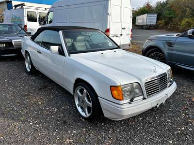 1995 Mercedes-Benz E-Class - E 320 Cabriolet 2D