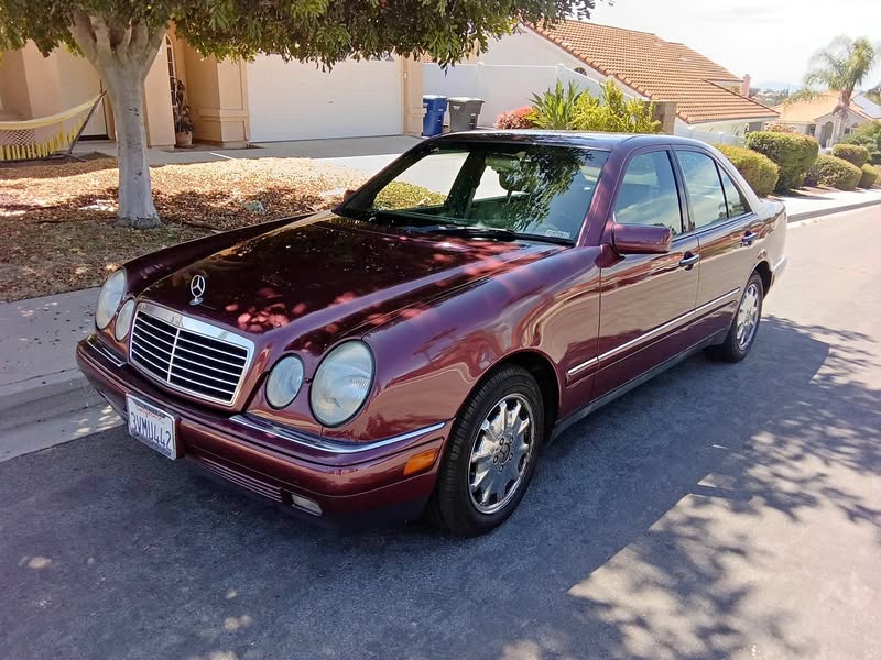1997 Mercedes-Benz E-Class - E 320 Sedan 4D