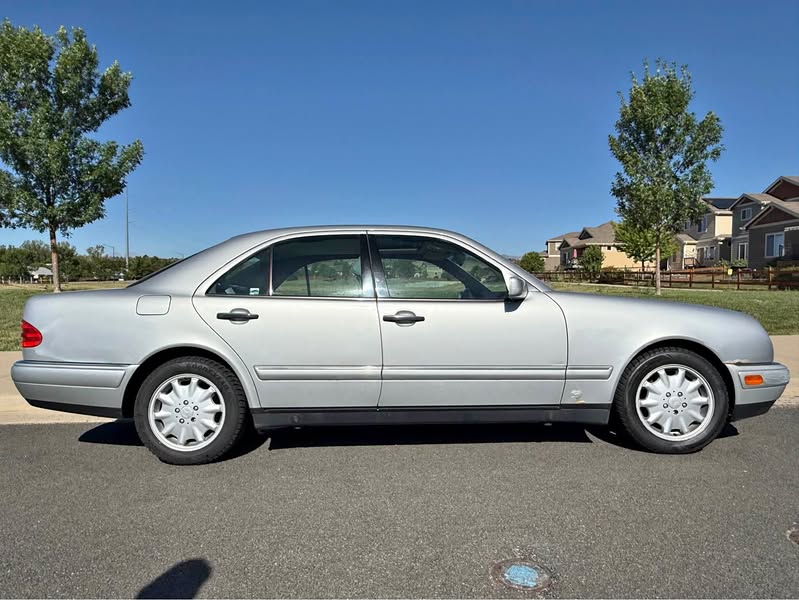 1996 Mercedes-Benz E-Class - E 320 Sedan 4D