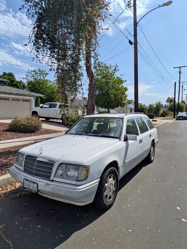 1995 Mercedes-Benz E-Class - E 320 Wagon 4D