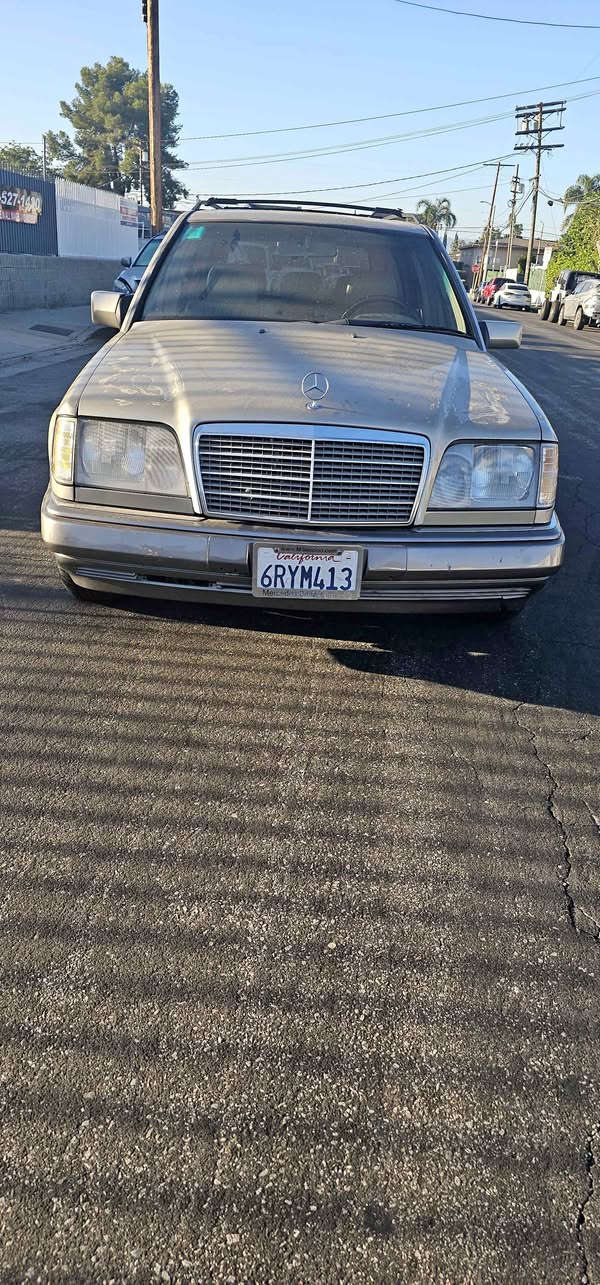 1995 Mercedes-Benz E-Class - E 320 AWD Wagon 4D