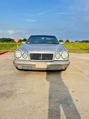 1996 Mercedes-Benz E-Class - E 300D Sedan 4D