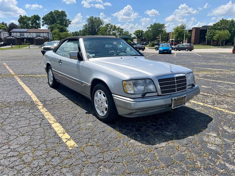 1994 Mercedes-Benz E-Class - E 320 Cabriolet 2D