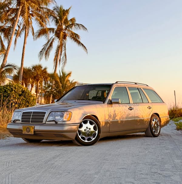 1995 Mercedes-Benz E-Class - E 320 Wagon 4D
