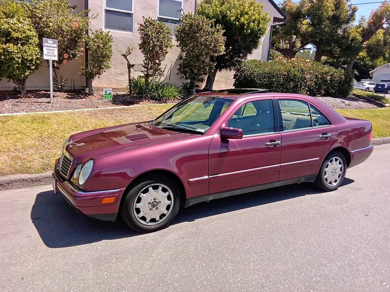 1997 Mercedes-Benz E-Class - E 320 Sedan 4D