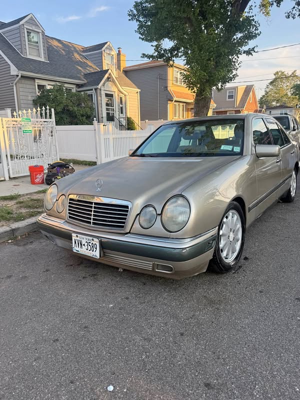 1997 Mercedes-Benz E-Class - E 320 Sedan 4D