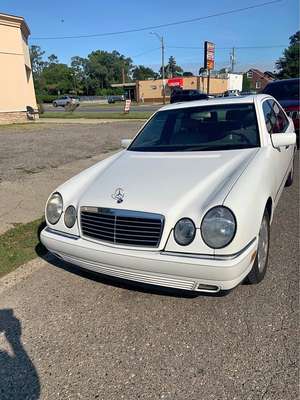 1997 Mercedes-Benz E-Class - E 320 Sedan 4D